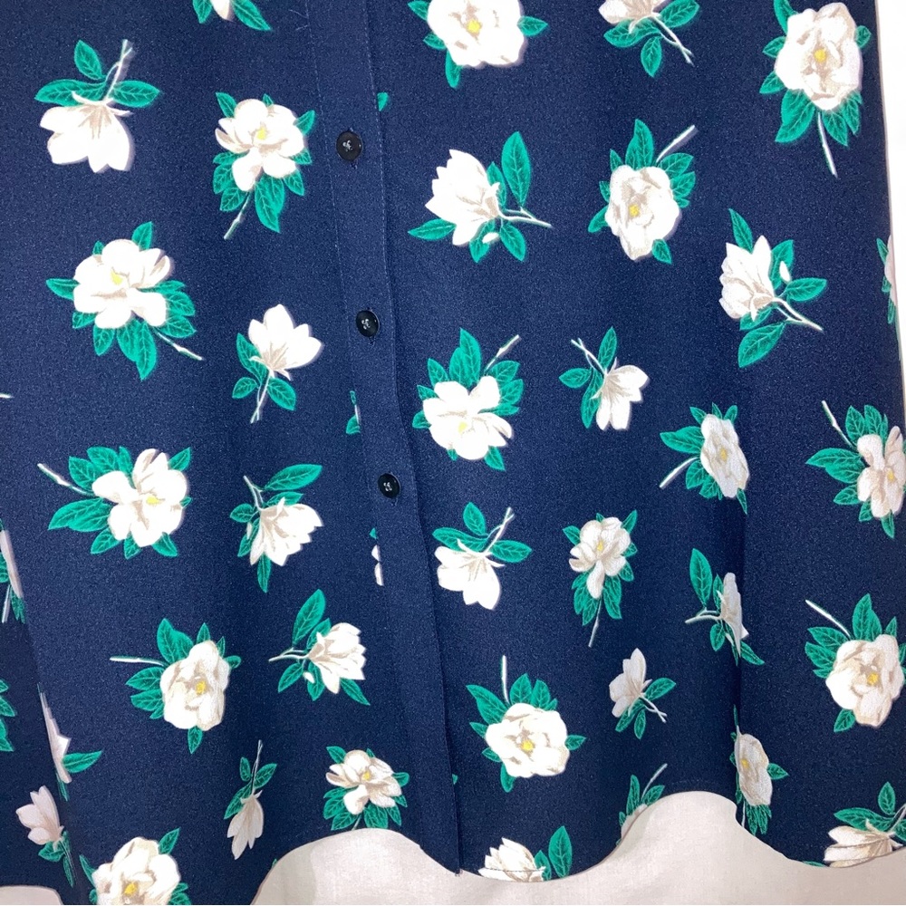 Draper James Faith Shirt Dress in Navy Magnolia, Size 10 - Picture 8 of 14